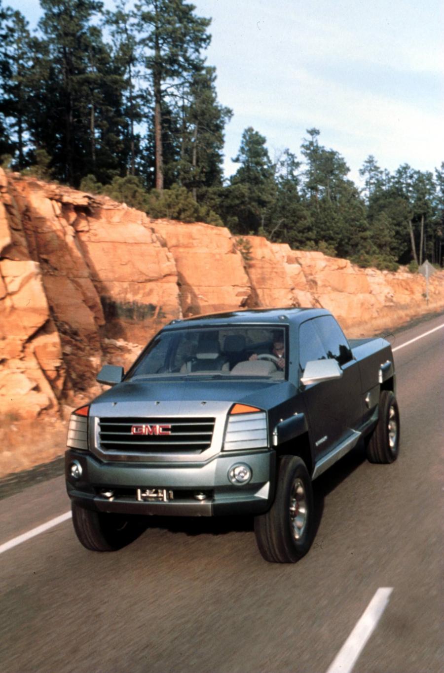  GMC Terradyne Concept 2000 года  (фото 4 из 22)